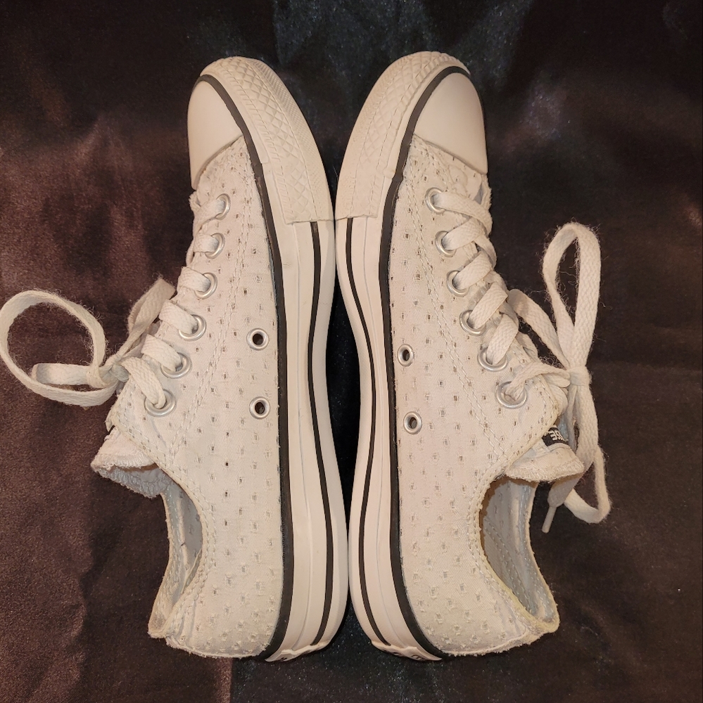 Women's Convers - Picture 9 of 12